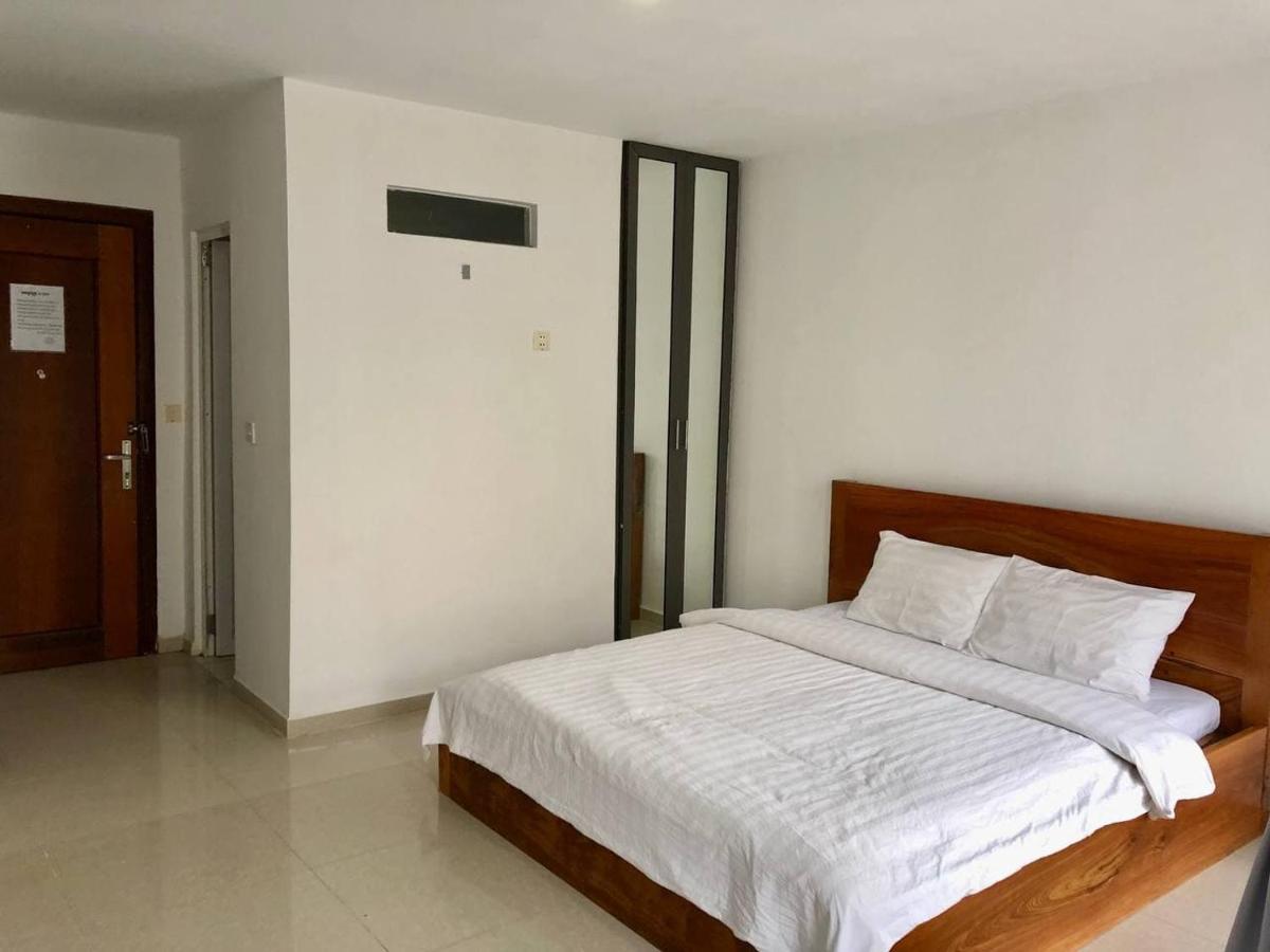 Bk Hotel Phnom Penh Luaran gambar