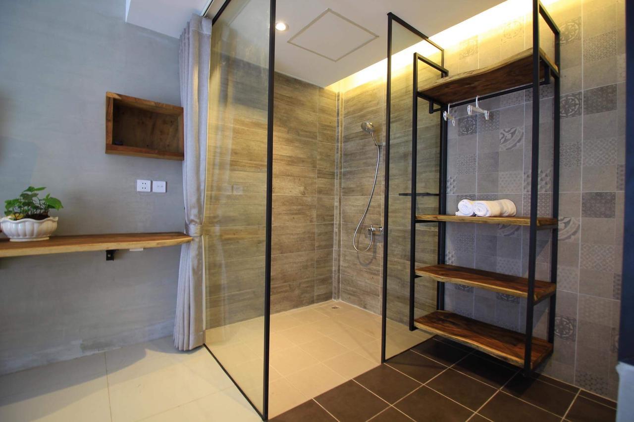 Bk Hotel Phnom Penh Luaran gambar